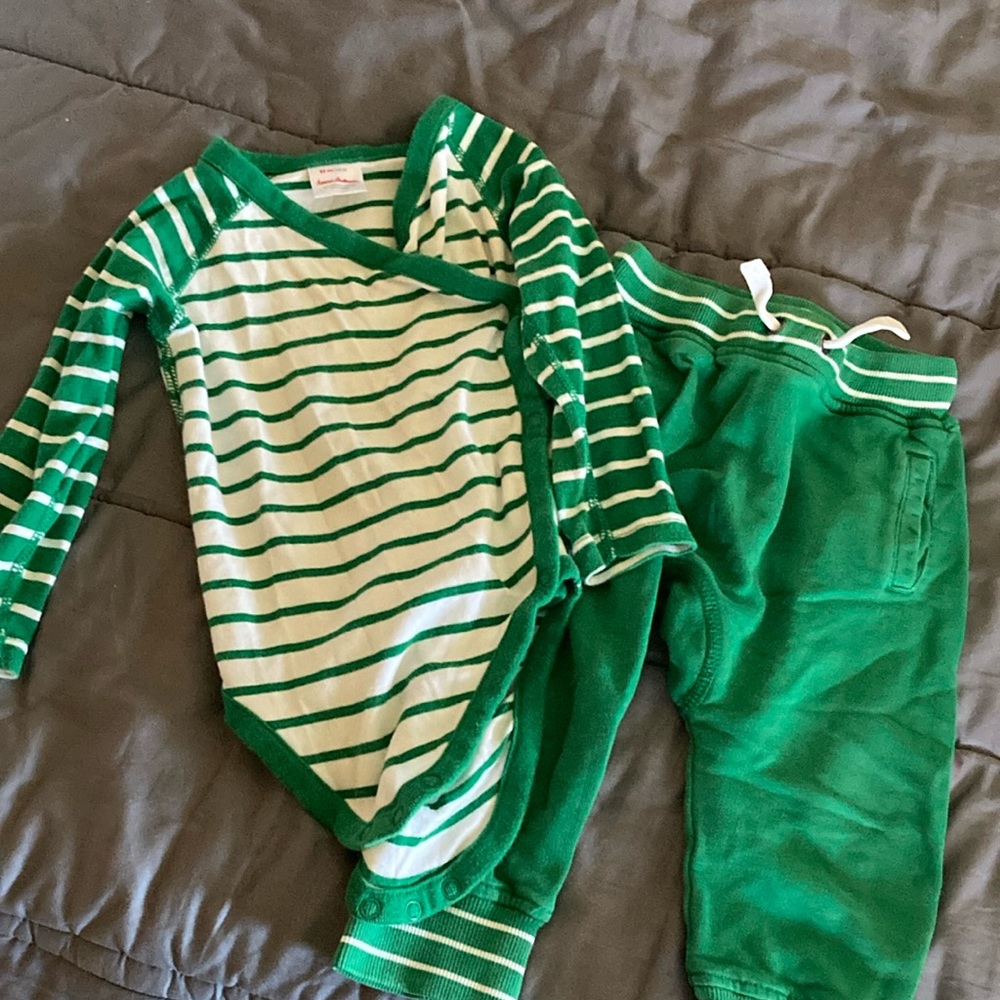 Good used condition size 2t Hanna Andersson Striped bodysuit and sweatpants.